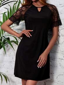 EURMUSE Contrast Lace Raglan Sleeve Keyhole Neckline Dress - Black - View 4