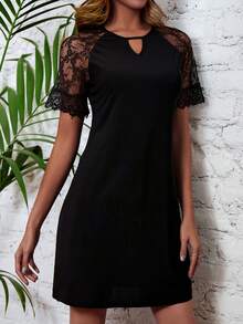 EURMUSE Contrast Lace Raglan Sleeve Keyhole Neckline Dress - Black - View 5