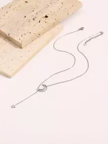 عقد ستانلس ستيل نسائي بتصميم ياباني كوري جذاب مزين بنجوم و قمر، يناسب الاستخدام اليومي و المواعيد الرومانسية.