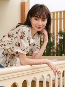 DAZY 印花泡泡袖腰部抽繩襯衫 - 杏色 - 查看 8