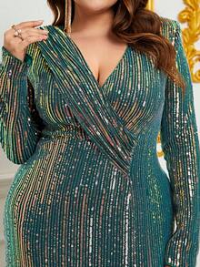 Plus Size V-Neck Slit Thigh Sequin Formal Dress - Dark Green - View 6