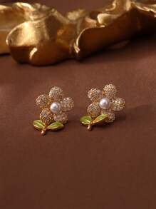 Faux Pearl Decor Flower Design Stud Earrings - Yellow Gold - View 1