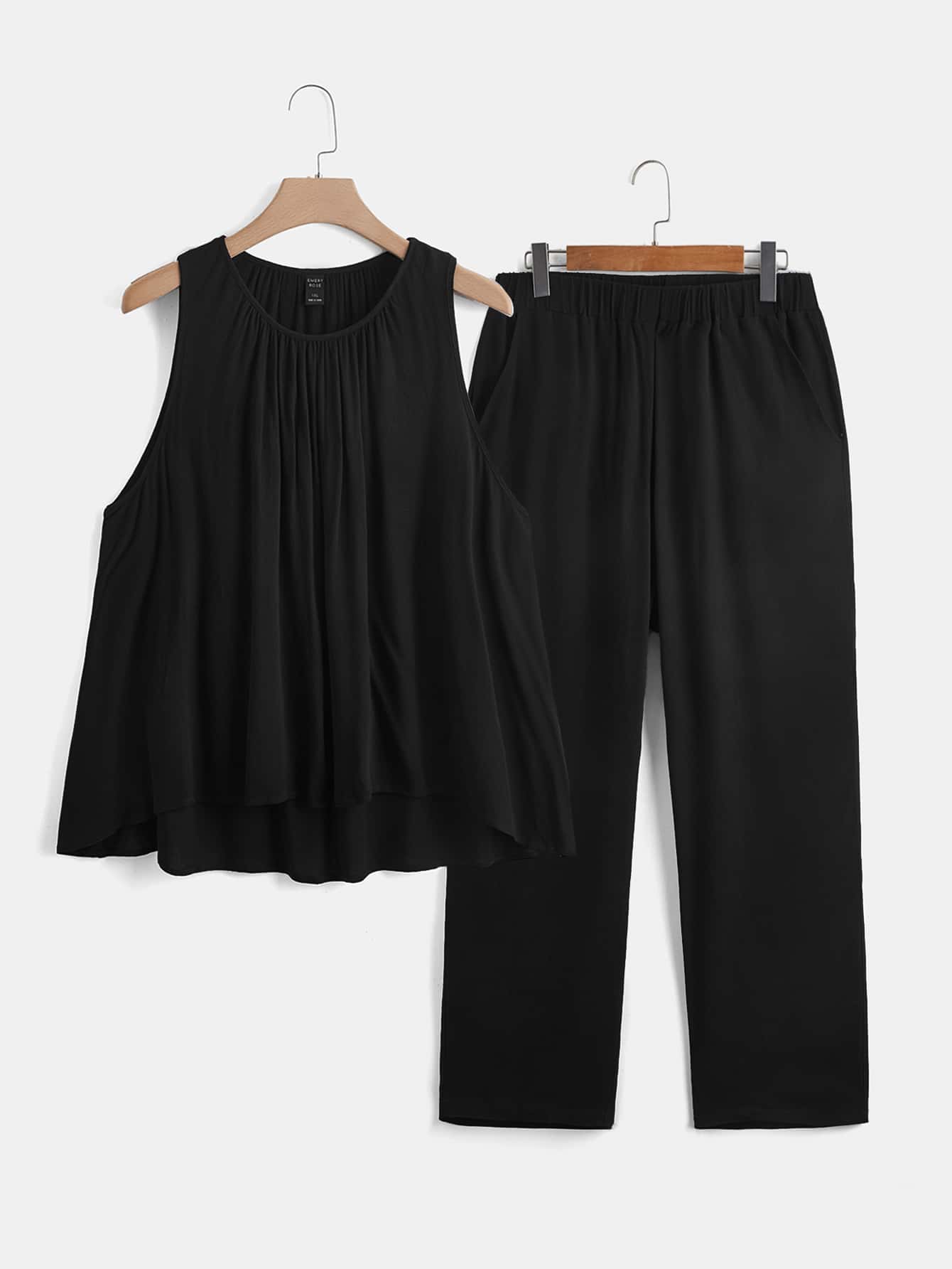 SHEIN LUNE Plus Solid Tank Top & Pants - Black - View 1