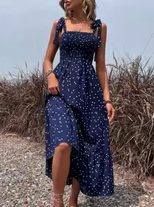 SHEIN VCAY 波點圖案肩上打結荷葉邊吊帶連衣裙 - 藏蓝色 - 查看 4