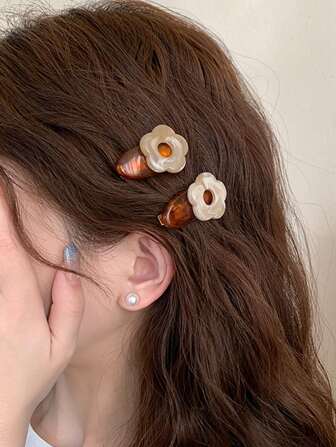 2pcs Women Flower Decor Sweet Style Hair Clip Cute Valentine's Day Summer Claw Clips Hair Claws Hair Barrettes, School Stuff, Vacation Outfits Woman, Hair Accessories