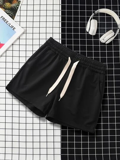 Manfinity EZcore 宽松男式抽绳腰运动短裤纯色黑色