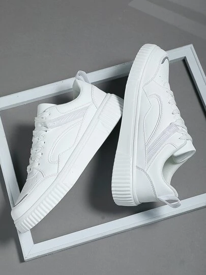 Men Minimalist Lace Up Front Skate Shoes, Sporty Outdoor Sneakers