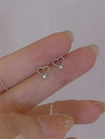 CHOSHILAR 1pair Glamorous Cubic Zirconia Heart Design Stud Earrings For Women For Daily Decoration Valentines,Mom,Mother,Mother's Day,Gift