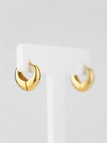 CHOSHILAR Minimalist Hoop Earrings - Yellow Gold - View 5