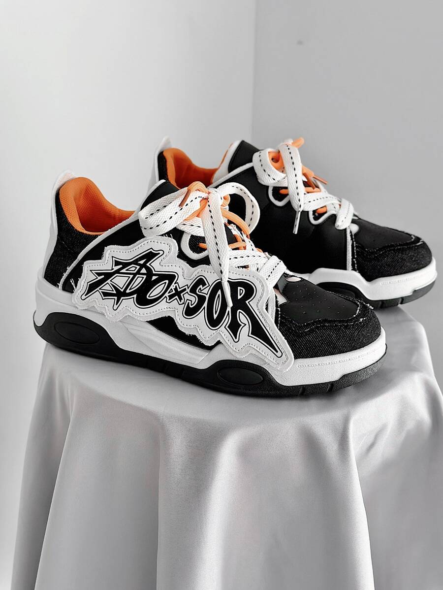 運動板鞋適用於男士字母貼飾繫帶運動鞋