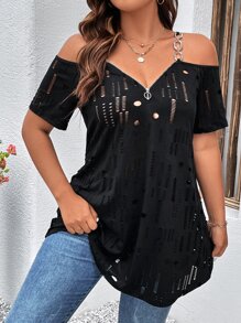 SHEIN LUNE Camiseta holgada para salidas casuales en verano, talla grande, cuello en V, con cremallera, correa con cadena metálica, hombros descubiertos, tejido rasgado - Negro - Ver 1
