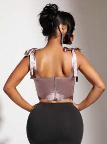 SHEIN SXY 肩上打結褶邊緊身上衣緞面寬背帶上衣