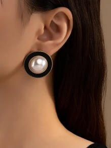 2入組假珍珠裝飾圓形耳釘 - 黑與白 - 查看 1