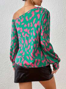 SHEIN Privé 全身印花不对称领口灯笼袖衬衫单肩上衣 - 綠色 - 查看 2