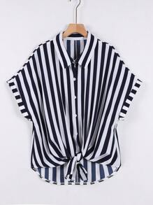 SHEIN LUNE 大碼條紋印花蝙蝠袖下擺打結襯衫 - 藍白色 - 查看 1