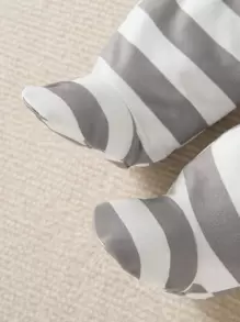 SHEIN 男嬰卡通圖案連體衣和條紋圖案包腳長褲 - 彩色 - 查看 4