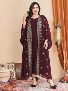 Al Najma 勃艮第红色加大花卉印花前开式蝙蝠袖外套和连衣裙 - 酒紅色 - 查看 1