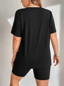 SHEIN EZwear Plus Letter Graphic Tee & Biker Shorts - Black - View 2