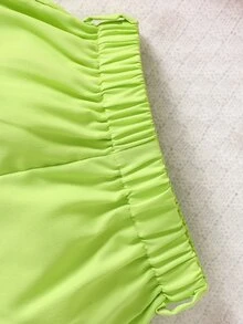 Top De Tirantes Para Bebés Con Lazo Delantero Y Detalle De Volantes En El Borde Y Shorts