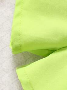 Top De Tirantes Para Bebés Con Lazo Delantero Y Detalle De Volantes En El Borde Y Shorts