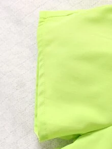 Top De Tirantes Para Bebés Con Lazo Delantero Y Detalle De Volantes En El Borde Y Shorts