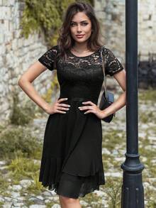 MIUSOL 拼接蕾絲荷葉邊連衣裙 - 黑色 - 查看 8