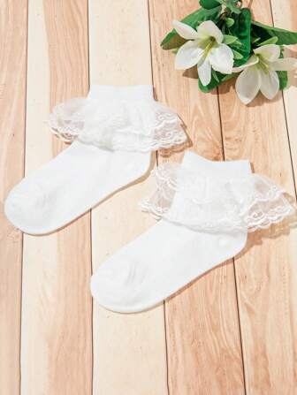 1雙小女童蕾絲邊中筒襪適用於日常