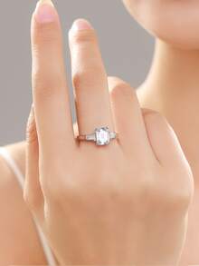 方晶鋯石裝飾銀婚戒 - 銀色 - 查看 3