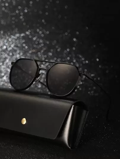 1副男士幾何框架橫飾太陽眼鏡帶眼鏡繩適用於戶外