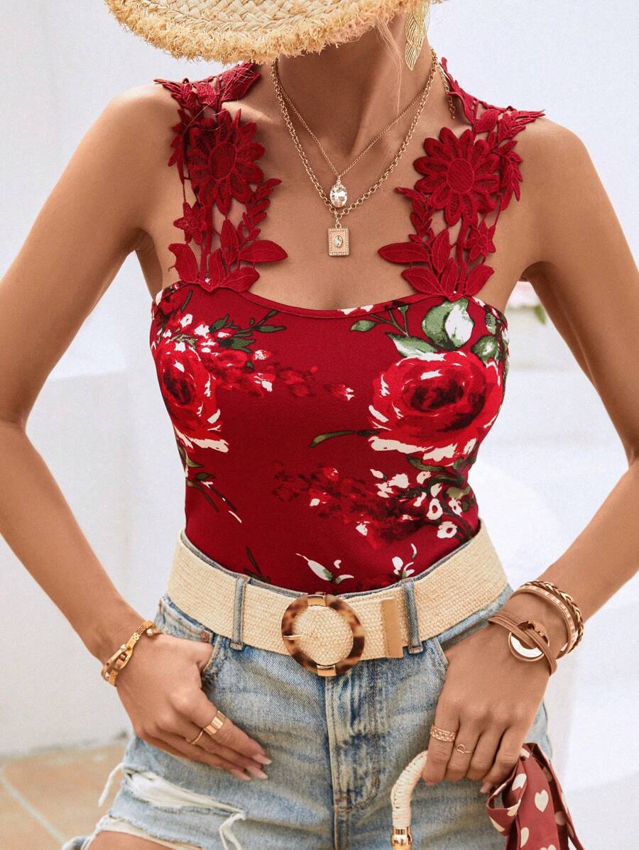 SHEIN VCAY 印花拼接水溶蕾絲寬帶上衣 - 彩色 - 查看 1