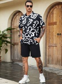 Manfinity LEGND Loose Fit Men's Plus Size Floral Print Shirt - Black and White - View 3