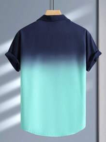 Manfinity Homme 漸層設計男士鈕扣襯衫 (不含內搭T恤)，短袖度假沙灘襯衫，適合老公 - 彩色 - 查看 2