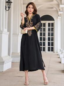 DAZY 花卉刺繡拼接邊下擺開叉連衣裙 - 黑色 - 查看 1