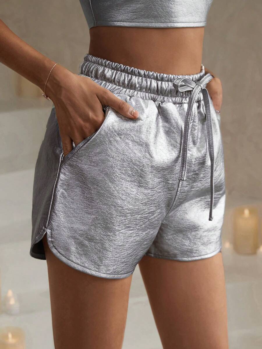 GENKIRA 腰部打結斜口袋短褲 - 銀色 - 查看 1