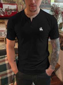 Manfinity Homme 男士馬匹印花四分之一缺口領T恤 - 黑色 - 查看 1