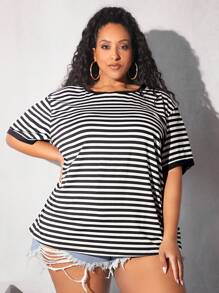 SHEIN CURVE+ 夏季加大条纹印花落肩 T 恤 - 黑與白 - 查看 5