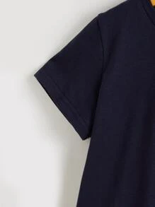 SHEIN Toddler Boys Palm Tree Print Patched Pocket Tee & Shorts - Blue and White - View 4