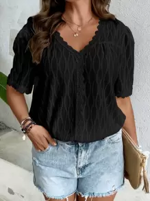 Calvaya 大碼蕾絲拼接泡泡袖襯衫 - 黑色 - 查看 1