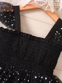 SHEIN Vestido de cami para niña joven con estrella de malla superpuesta y borde con volantes - Negro - Ver 3
