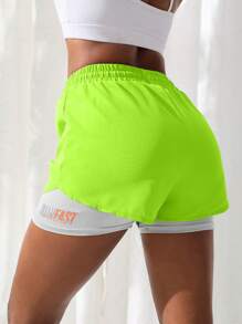 SHEIN Core Rhythm Pantalones cortos deportivos de cintura con cordón 2 en 1 con gráfico de letra, pantalones cortos con cordón, pantalones cortos de sudadera, pantalones cortos de gimnasia, pantalones cortos tipo ciclista para mujeres - Verde - Ver 2