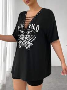 SHEIN EZwear Plus Music Festival Letter Graphic Ladder Cut Out Front Black Tee/Valentine's Day - Black - View 9