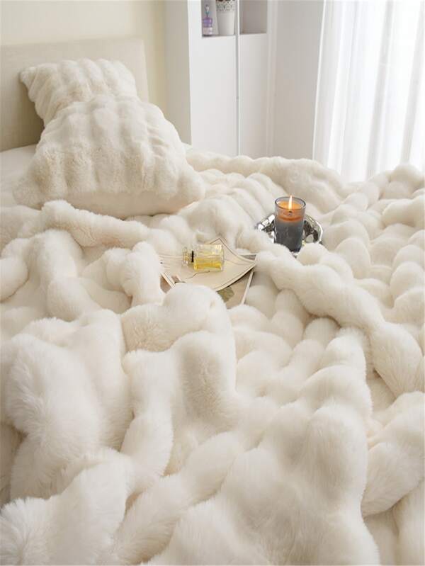 1pc Solid Fuzzy Blanket, Simple White Plush Blanket For Bed SHEIN UK