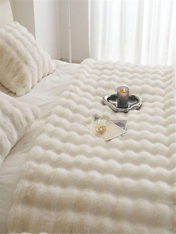 1pc Solid Fuzzy Blanket, Simple White Plush Blanket For Bed SHEIN UK