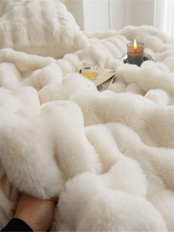 1pc Solid Fuzzy Blanket, Simple White Plush Blanket For Bed SHEIN UK