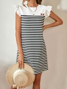 SHEIN Frenchy 條紋和心形印花蝴蝶袖連衣裙 - 黑與白 - 查看 3