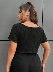 SHEIN EZwear 大碼木耳邊手帕下擺短款T恤 - 黑色 - 查看 2