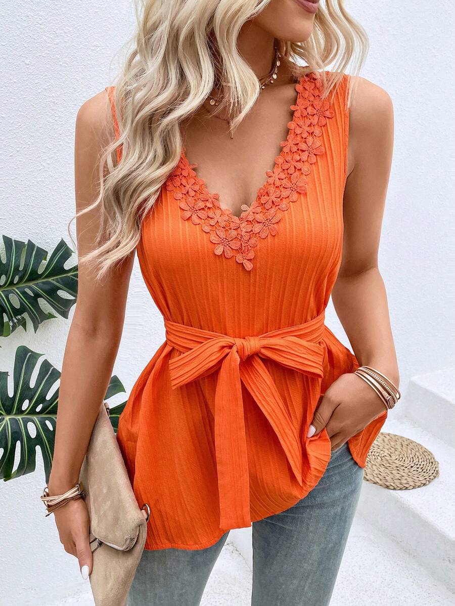 Breezaya 拼接水溶蕾絲腰帶背心上衣 - 橘色 - 查看 1