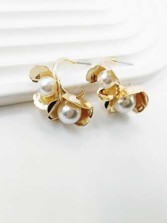 1pair Fashionable Flower & Faux Pearl Decor Cuff Hoop Earrings For Women For Daily Decoration
