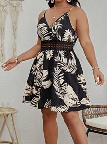 SHEIN Clasi 大碼熱帶圖案水溶蕾絲拼接吊帶連衣裙 - 黑色 - 查看 3