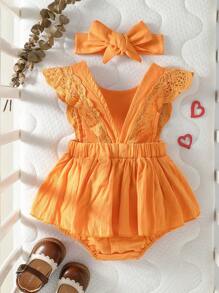 嬰兒鏤空蕾絲花邊拼接連體衣洋裝和配件髮箍